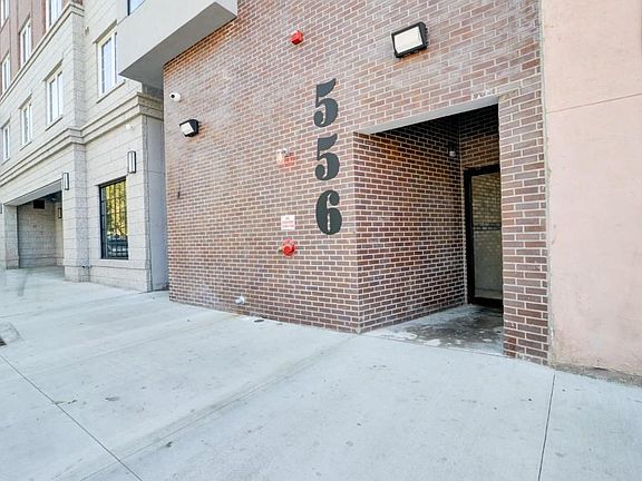 2nd image of 556A Market St #1C