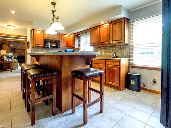 2nd image of 183 Forest Garden Dr