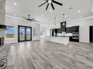 158 Estates Dr, La Vernia, TX 78121
