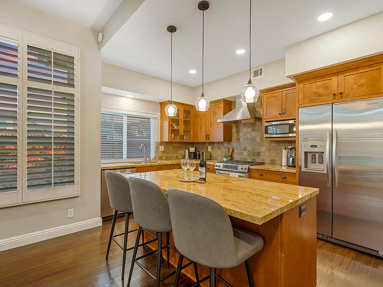 13103 Ireland Ln — Photo 22