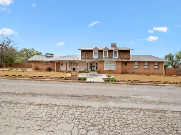 803 Lakeview Dr, Mineral Wells, TX 76067