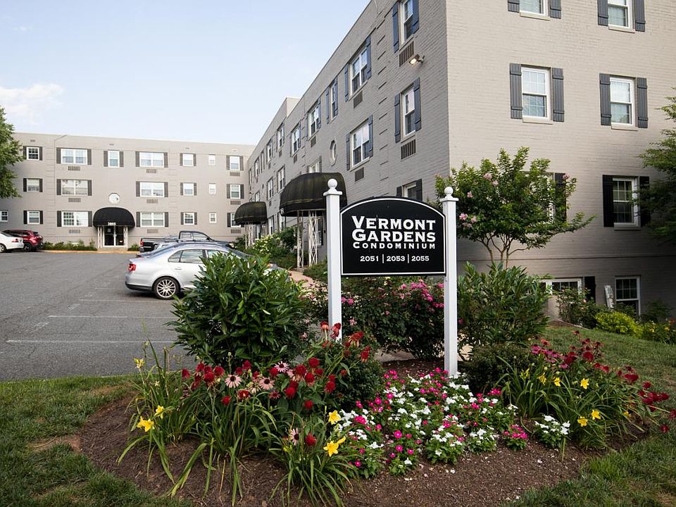 1st image of 2053 N Woodstock St