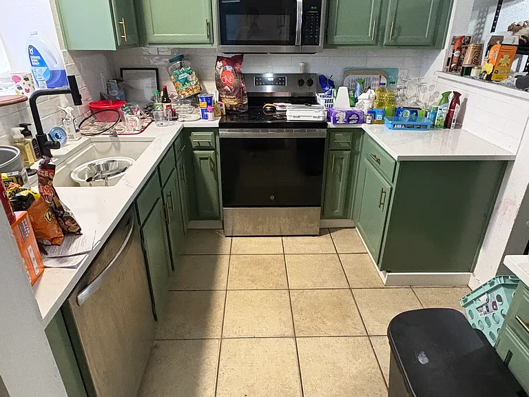 1618 Windmill Ln — Photo 6