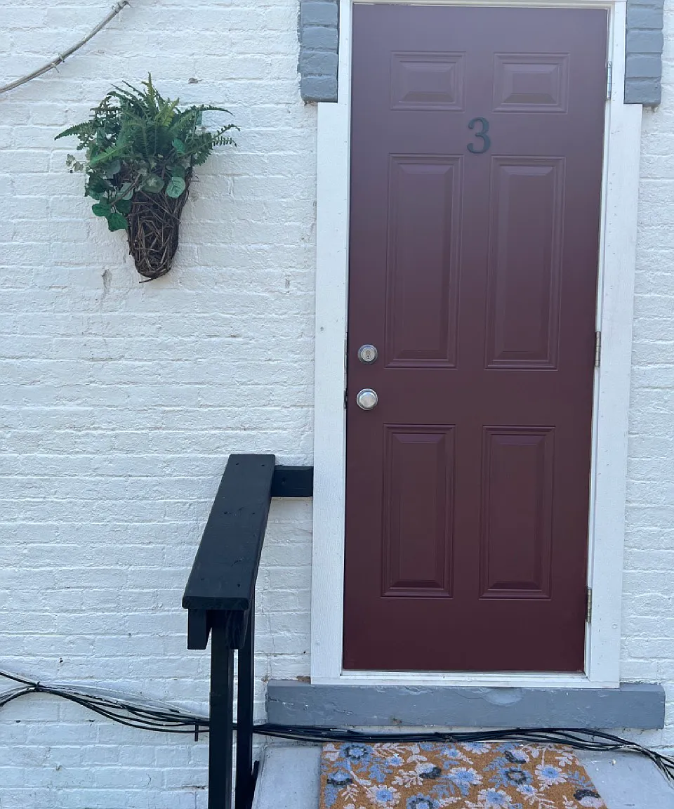 1 bed, $895 — Photo 1