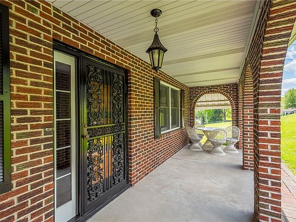 4th image of 1314 Moreland Dr