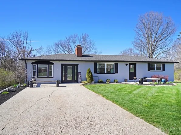 9468 Shamrock Ct, West Chester, OH 45069