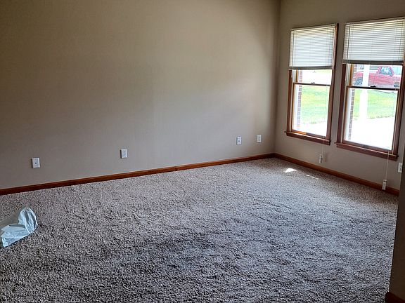 5th image of 179 Cedar Cir #179
