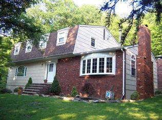 16 Zander Ln, Randolph, NJ 07869