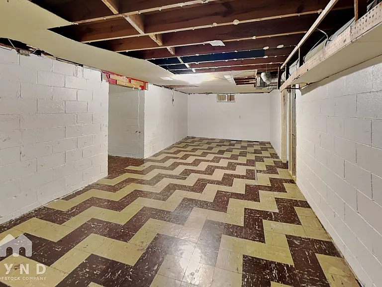 3420 Medina Ave — Photo 13