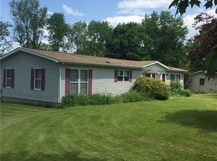 415 E Maitland Ln, New Castle, PA 16105