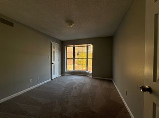 669 Waterville St APT 302, Waterbury, CT 06710