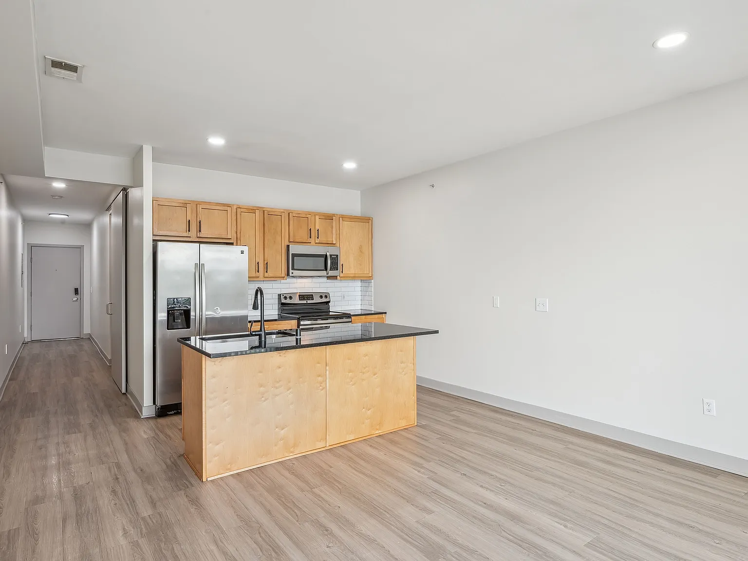 Waterside at River Park Apartments — Photo 3