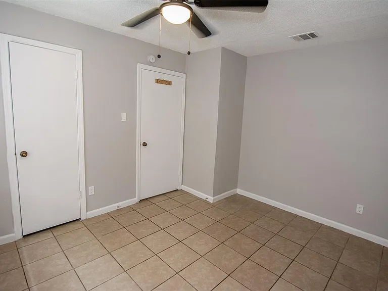 1661 Northwood St #1661 — Photo 9