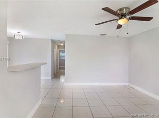 4351 NW 11th St, Lauderhill, FL 33313