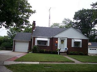 527 Sylvandale Ave, Oregon, OH 43616
