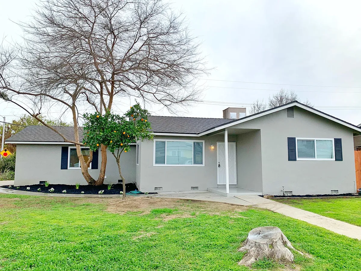 Building Photo - 1311 W Sunnyview Ave