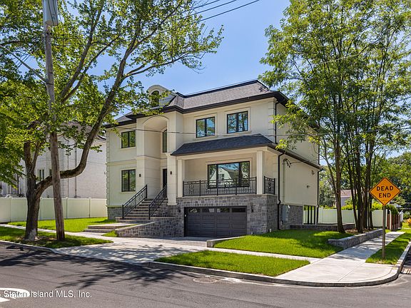 2nd image of 16 Boyle Pl