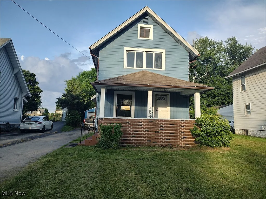 64 Walnut St photo 1