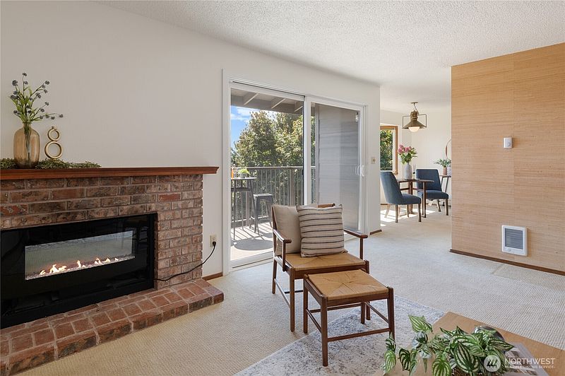 3rd image of 3350 Narrows View Lane NE #203