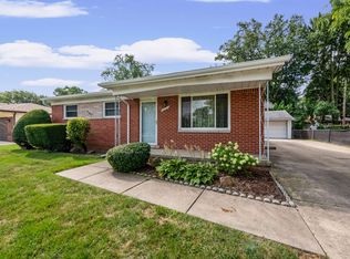 20424 Carlier St, Clinton Township, MI