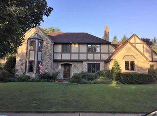 349 Greenbriar Rd, Wyomissing, PA 19610