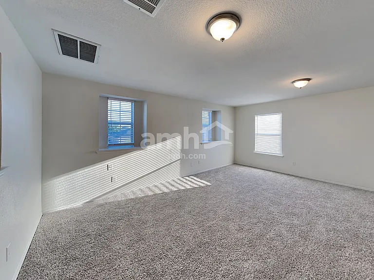 3453 Newgate St — Photo 16