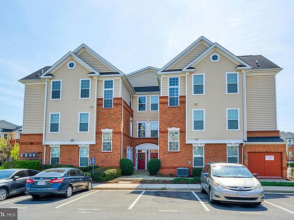 4th image of 23290 Milltown Knoll Sq Unit 103