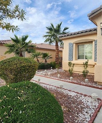 2nd image of 1808 Logan Valley Ln