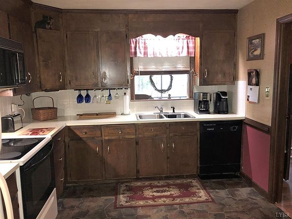 2nd image of 309 Blumont Dr