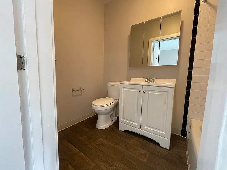 1101 Elm St #203 — Photo 5