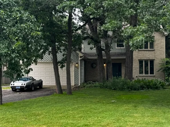 10414 Country Ln, Beach Park, IL 60087
