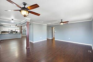 5th image of 410 Sherwood Dr