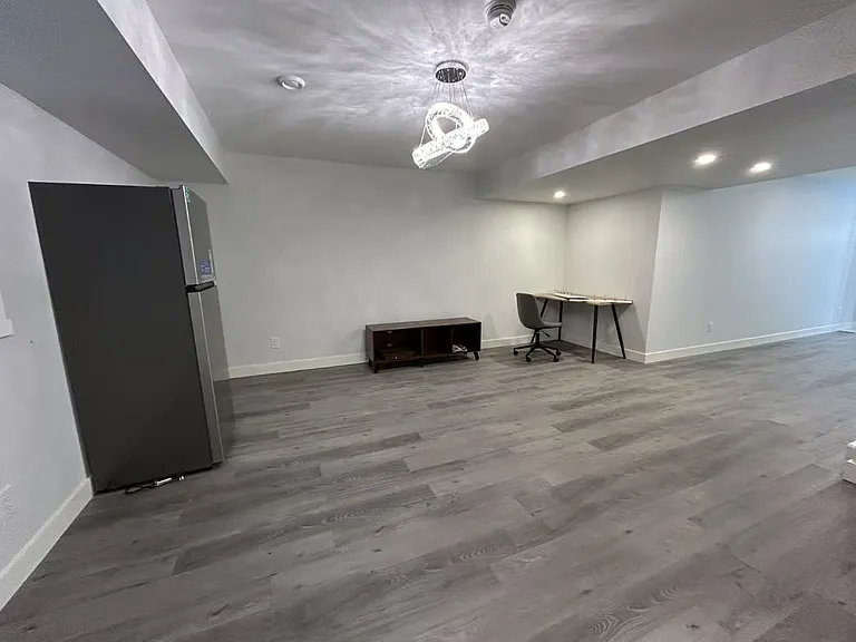 16578 21st Ave #BASEMENT — Photo 6