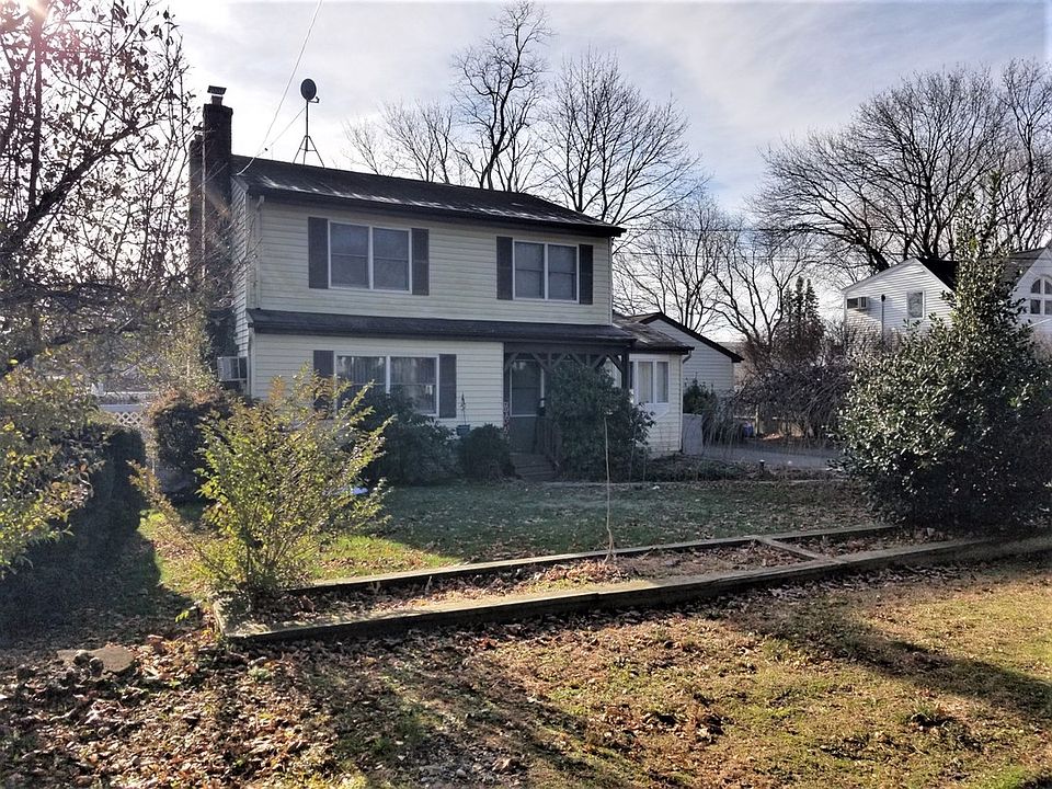 1st image of 205 Lynn Ave