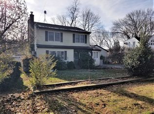 205 Lynn Ave, East Northport, NY 11731