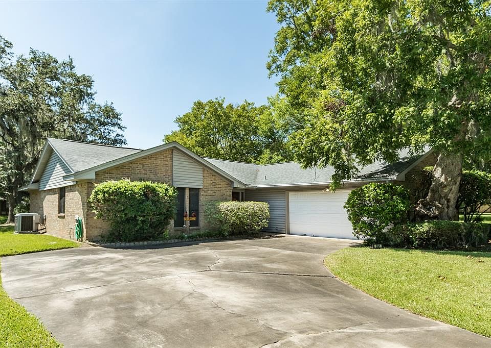 1st image of 281 Crestview Dr