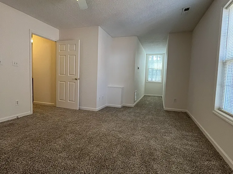Quail Hill and Manchester Apartments of Fuquay-Varina — Photo 36