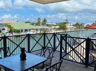 271 8th St, Key Colony Beach, FL 33051