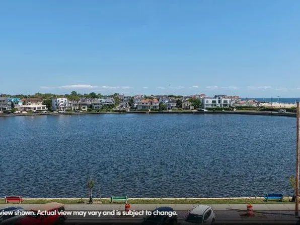 202 Deal Lake Drive #U-209, Asbury Park, NJ 07712