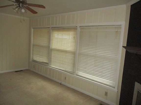 2nd image of 1020 Edgewater Dr