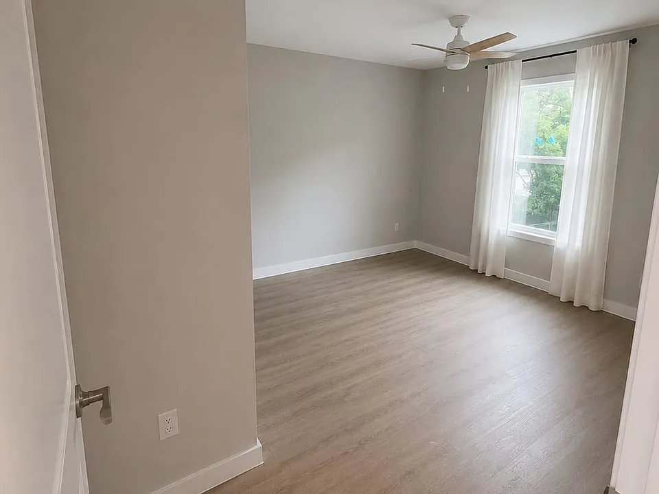 2960 Lunar St