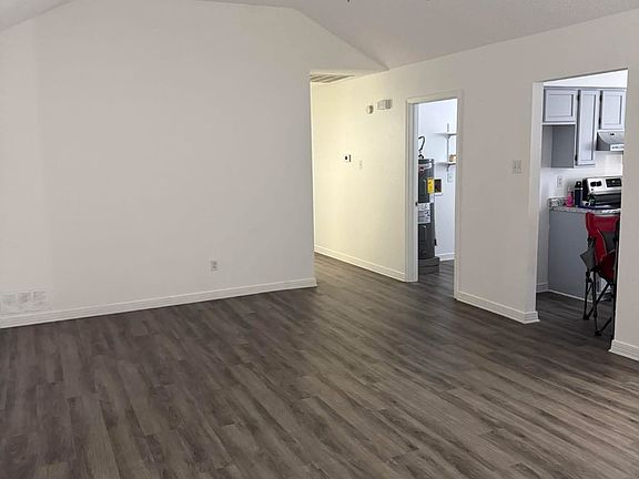 5th image of 107 Omega St #A