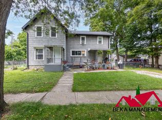 607 Jefferson St, Lapeer, MI 48446