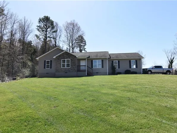 529 Evergreen Trl, Thomasville, NC 27360