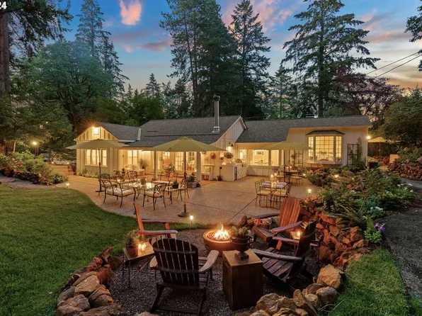 17200 Canal Cir, Lake Oswego, OR 97035