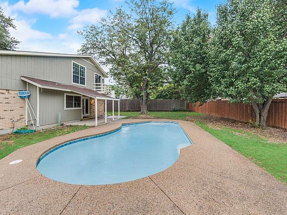 2nd image of 1603 Richforest Dr