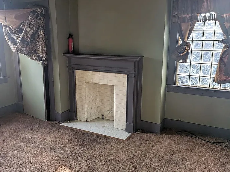601 Union Ave — Photo 12