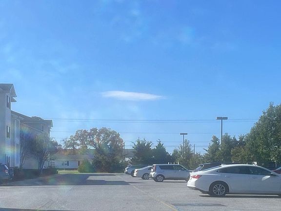 5th image of 1102 Caitlins Way