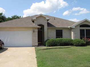 1612 Wintercrest Rd, Grand Prairie, TX 75052