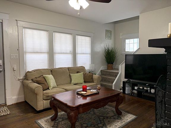 3rd image of 4654 Winton Rd